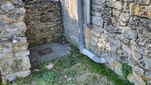 Installation d’un adoucisseur sans raccordement électrique, Ecotech cobalt dans un caisson extérieur à Vouneuil sous Biard (86) - Adoucisseur d'eau pour particuliers